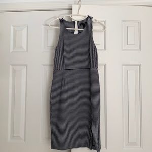 Banana Republic size 6 navy and white striped dress with slit on left leg